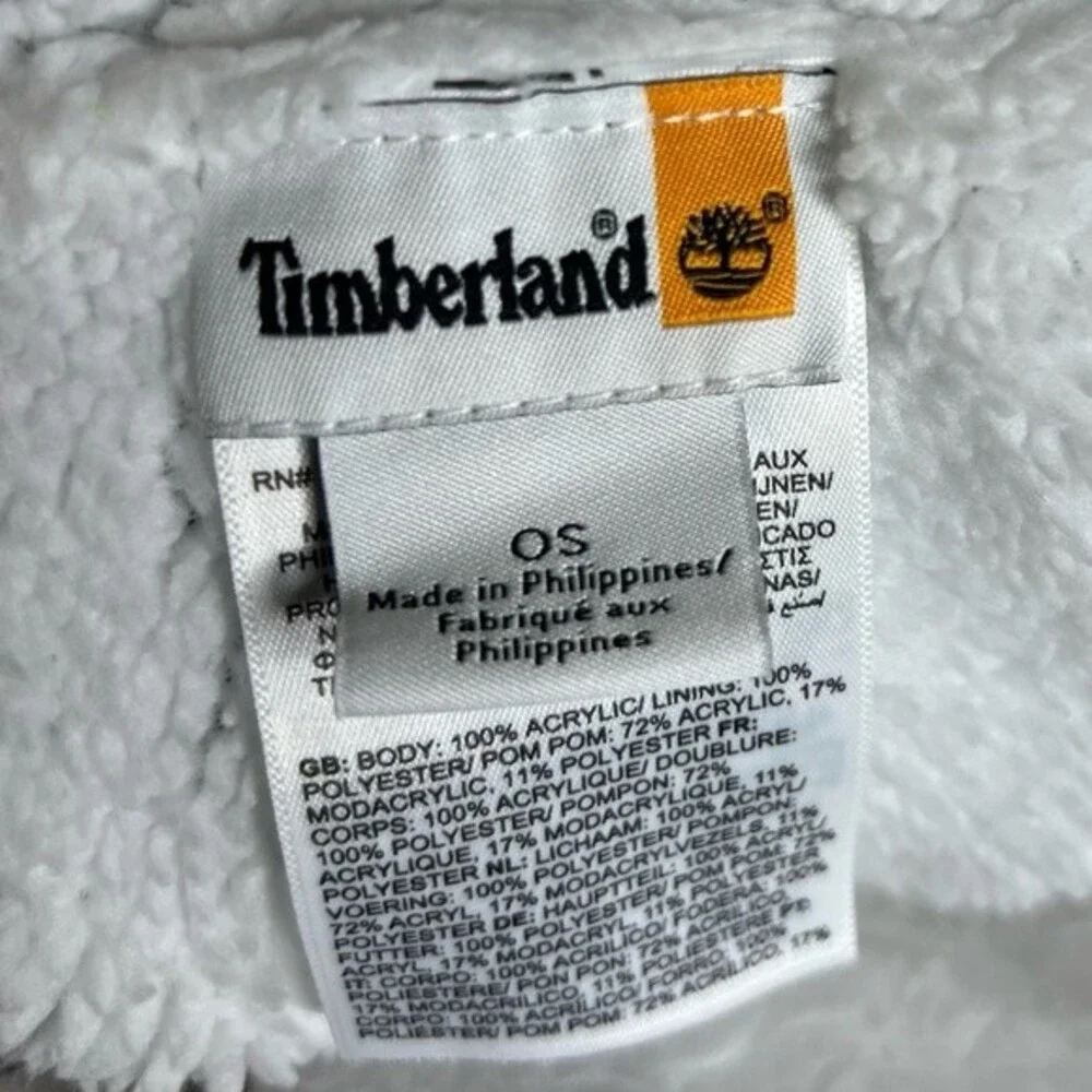 Timberland Women`s Cable Knit Cuff Pom Beanie  Fleece lined Color Gray